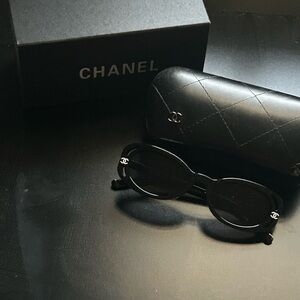 Chanel Sunglasses black brand new